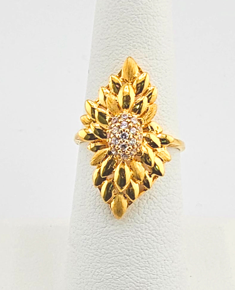 21K Ladies Elegant Leafy Ring