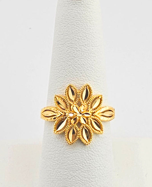 21K Ladies Precious Flower Ring
