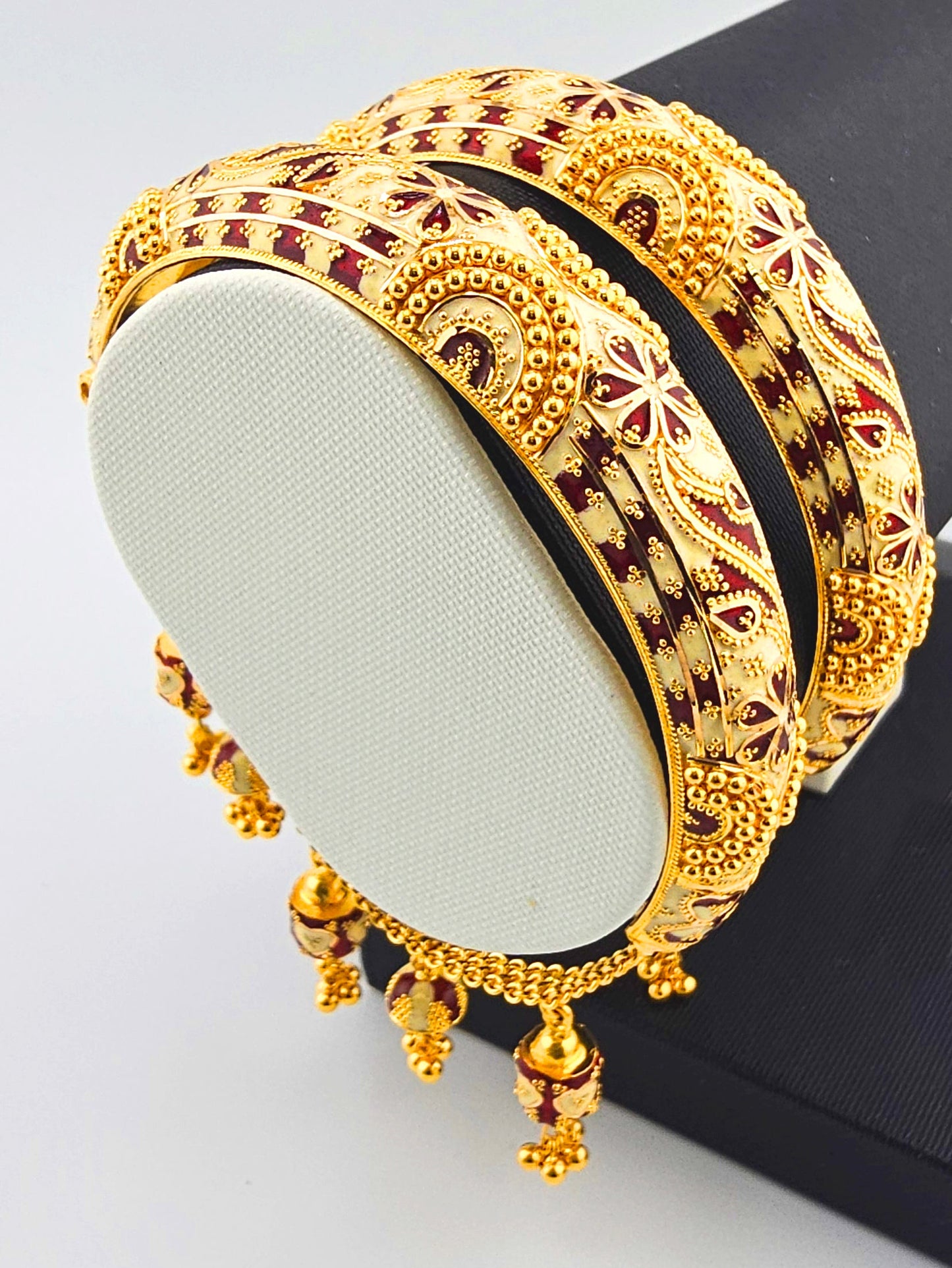 21K Red & White Enamel Indian Style Cuff Bracelet