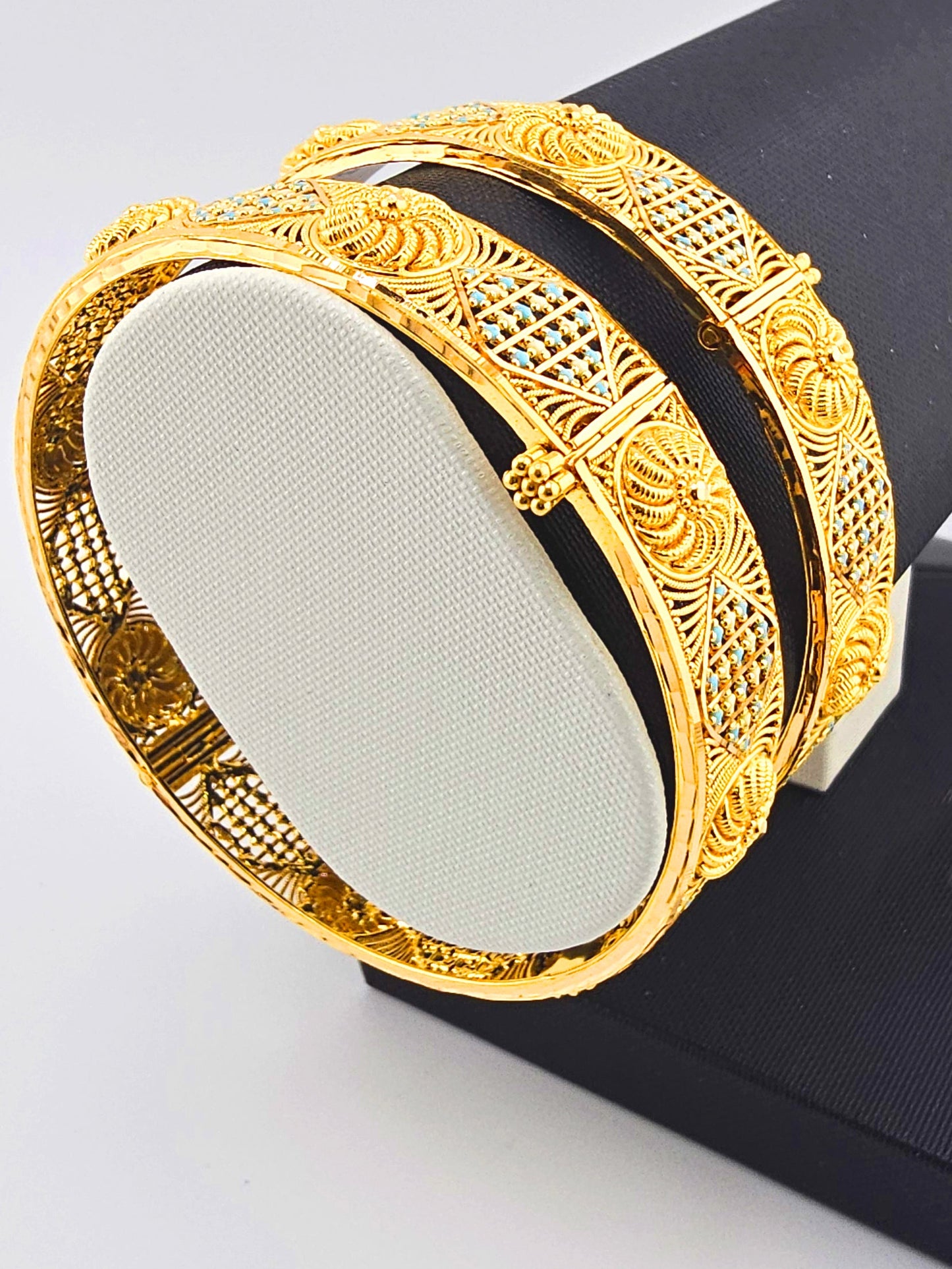 21K Opulent Light Blue Screw Bangles