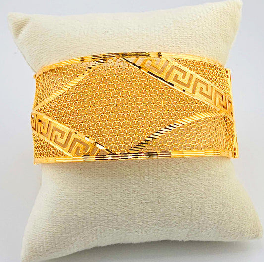 21K Greeky Style FIligree Cuff