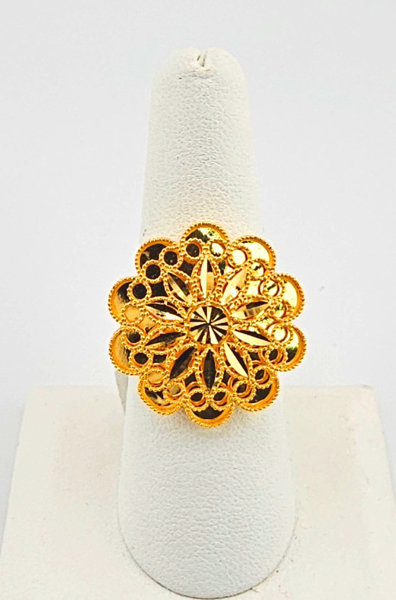 21K Blooming Flower Ladies Ring