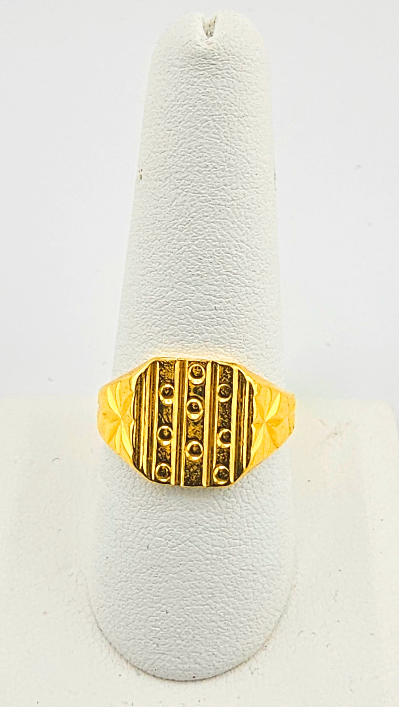 22K Mens Traditional Ring