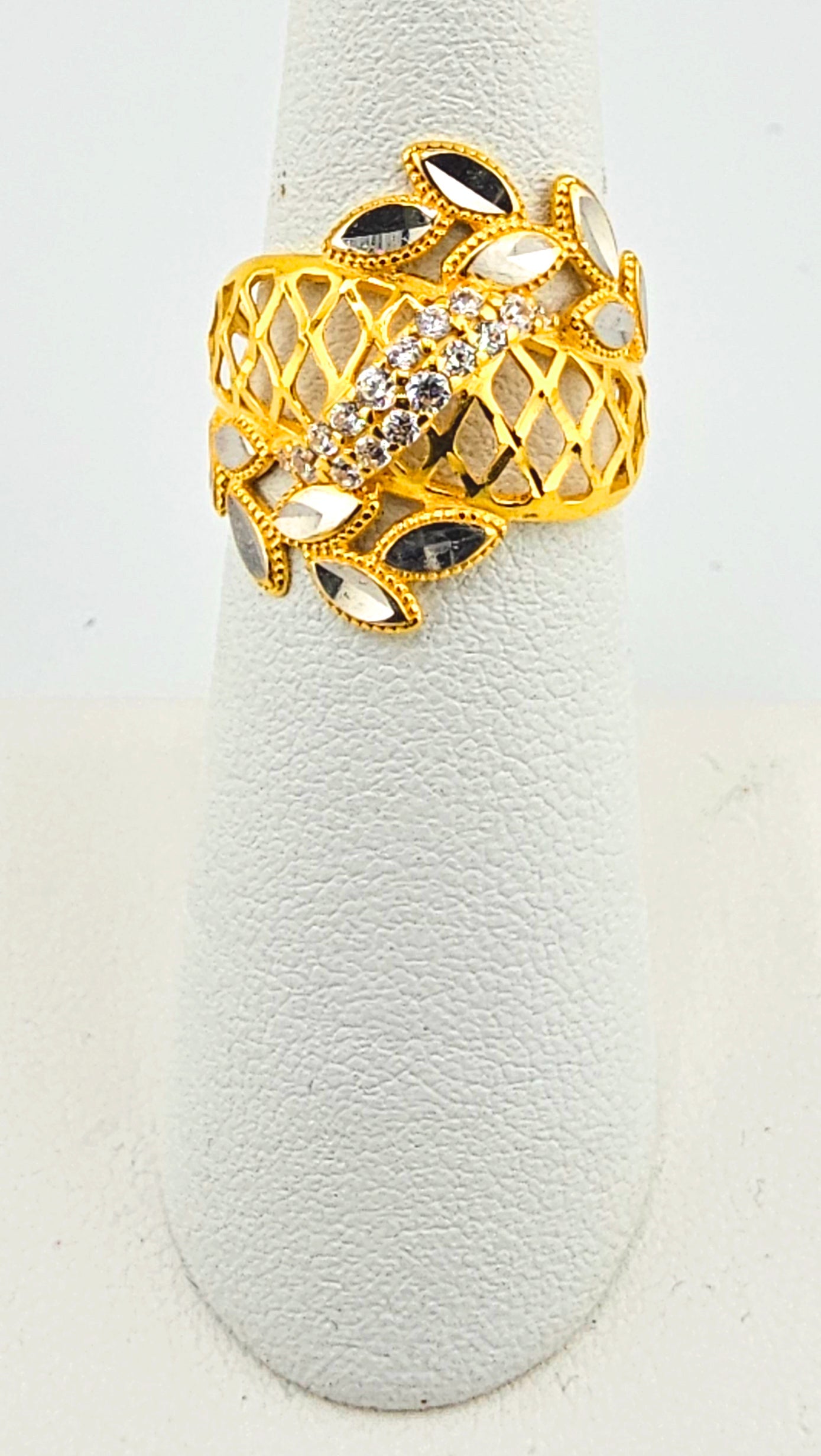 22K 2-Tone Leaf Mesh w/ CZ Ring