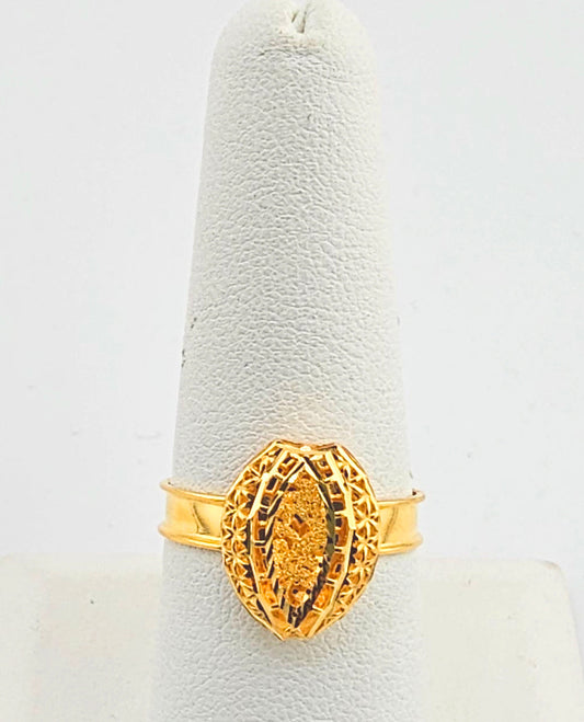 21K Ladies Refined Filigree Ring