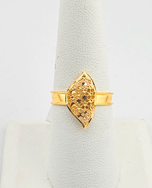 21K Ladies Alluring Filigree Ring