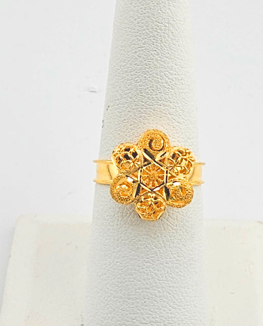 21K Ladies Flower Filigree Ring