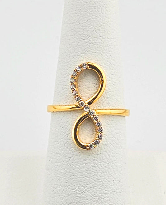 21K Ladies Vertical Infinity CZ Ring