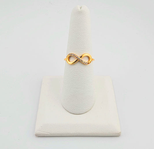 21K Ladies Infinity Ring with CZ