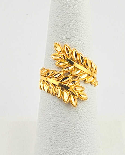 21K Ladies Wreath Ring