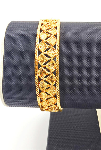 21K Day & Night Cuff 1