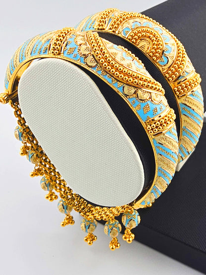 21K Impressive Light Blue & White Blue Enamel Screw Bangles