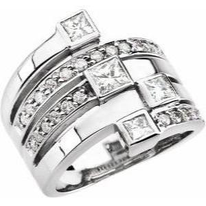 14K White 1 1/3 CTW Natural Diamond Right Hand Ring