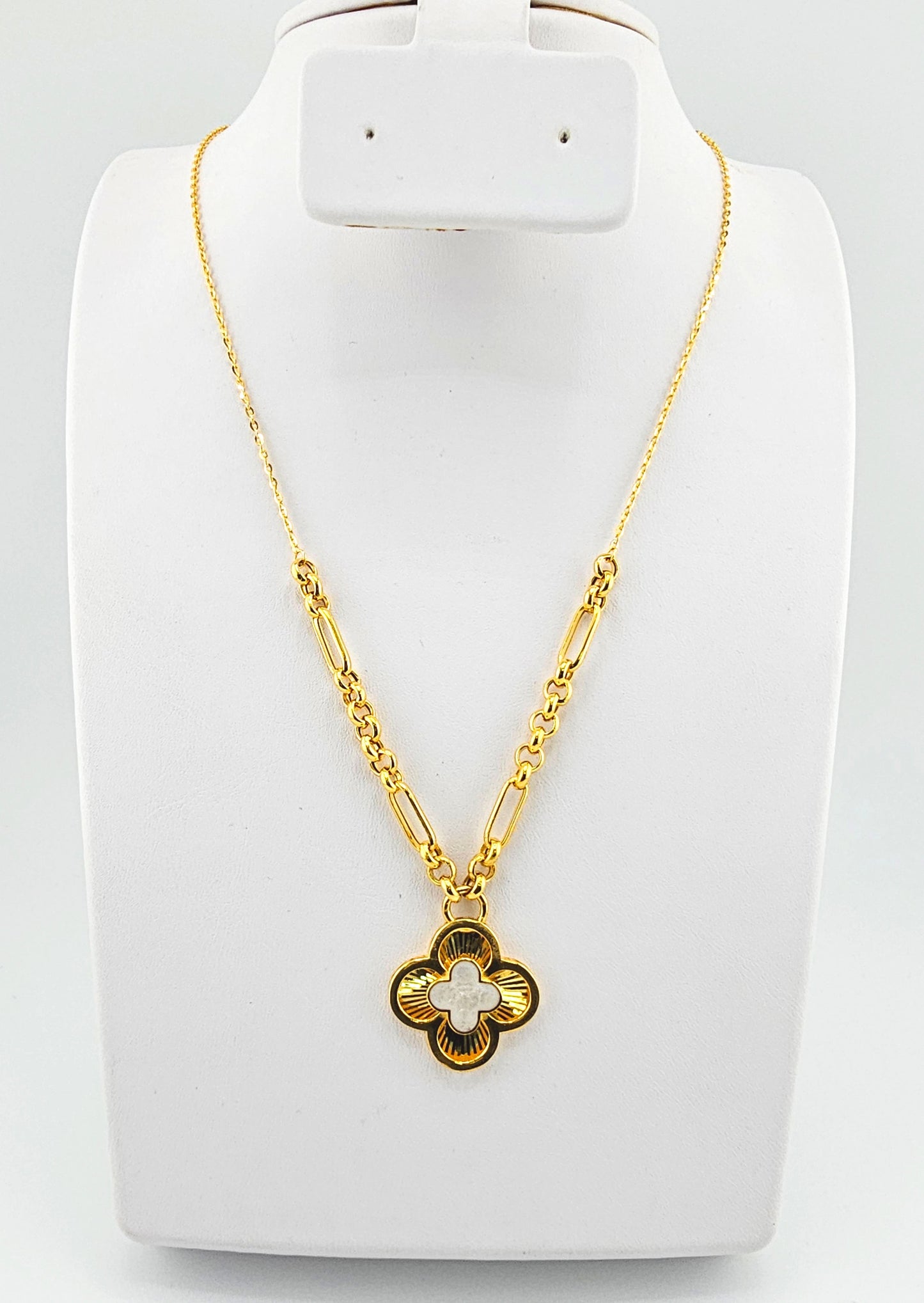 21k Designer Contemporary Clover Necklace & Bracelet Set