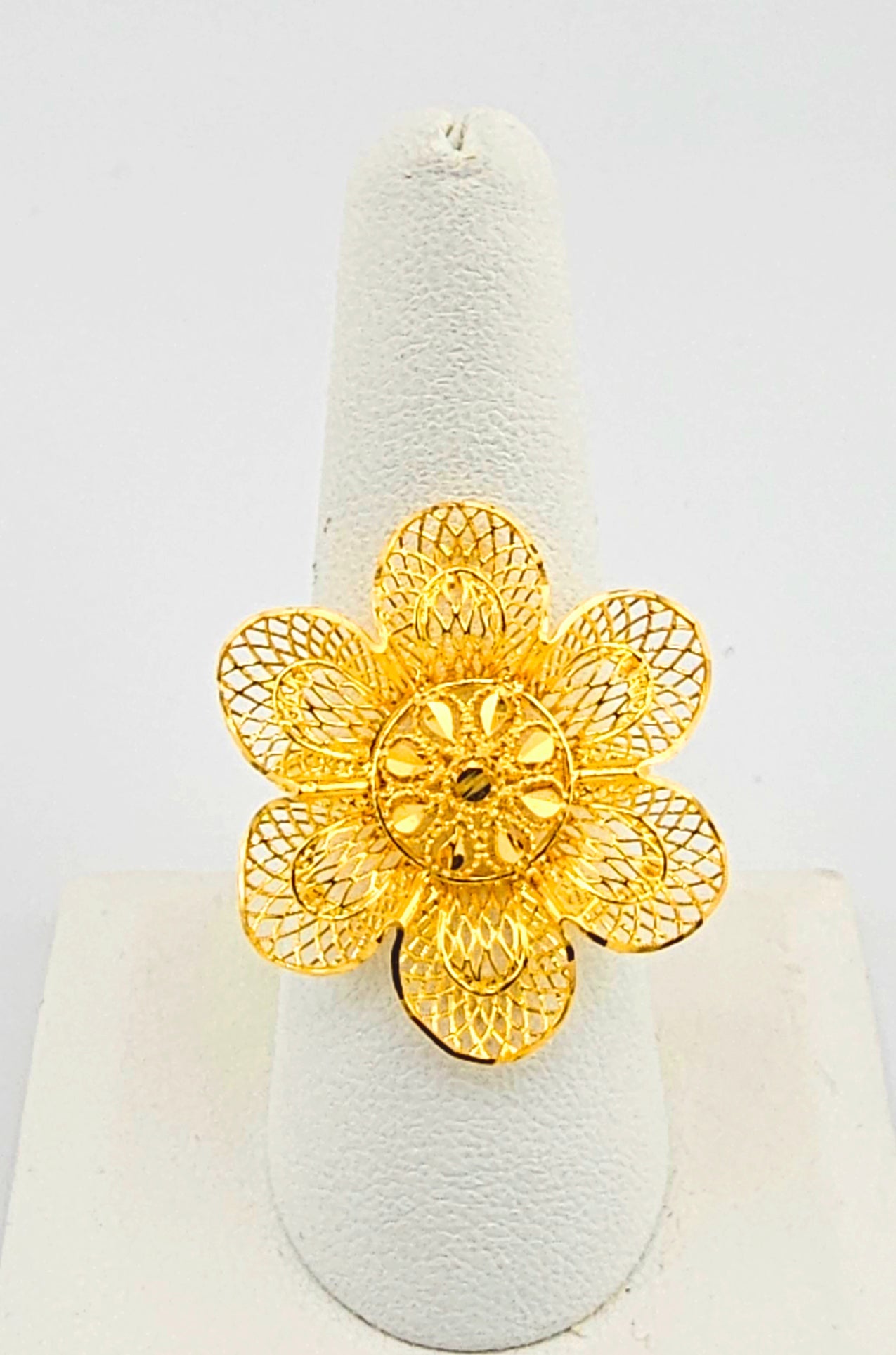 22K Modern Blossom Ladies Ring