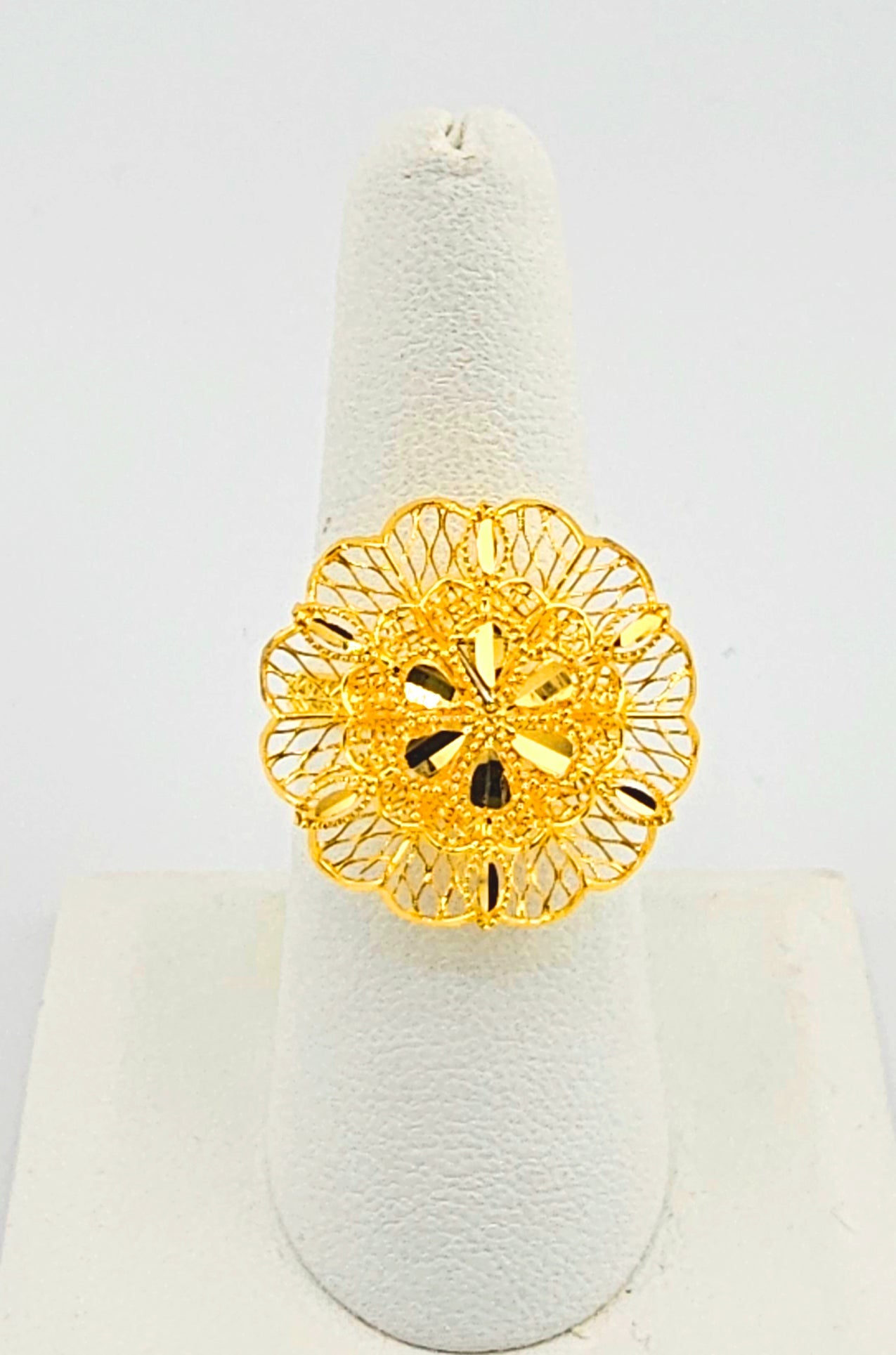 22K Graceful Ladies Ring