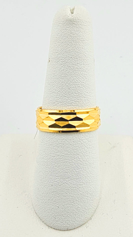21K Diamond Cut Band