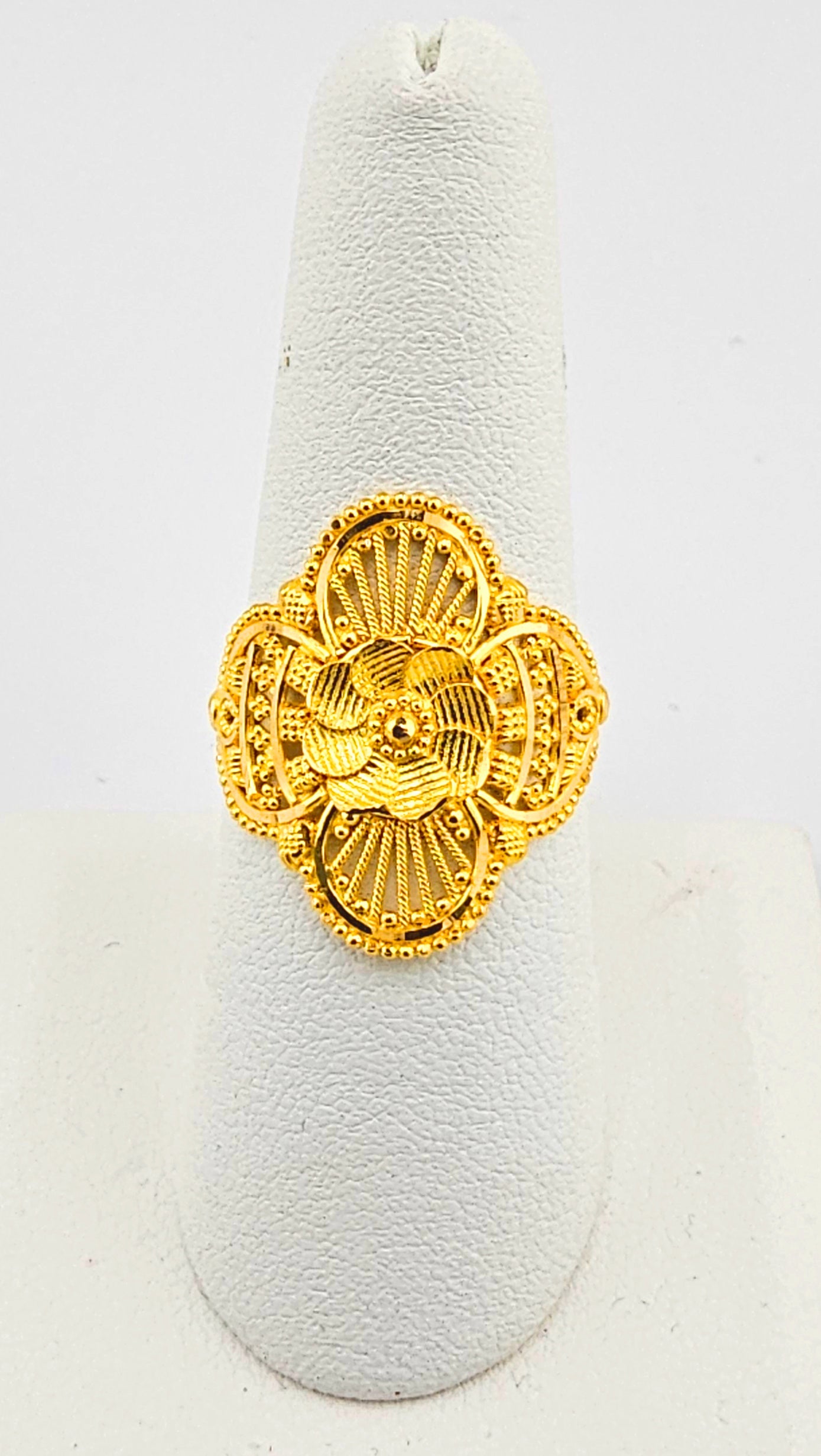 22K Traditional Flower Ladies Ring