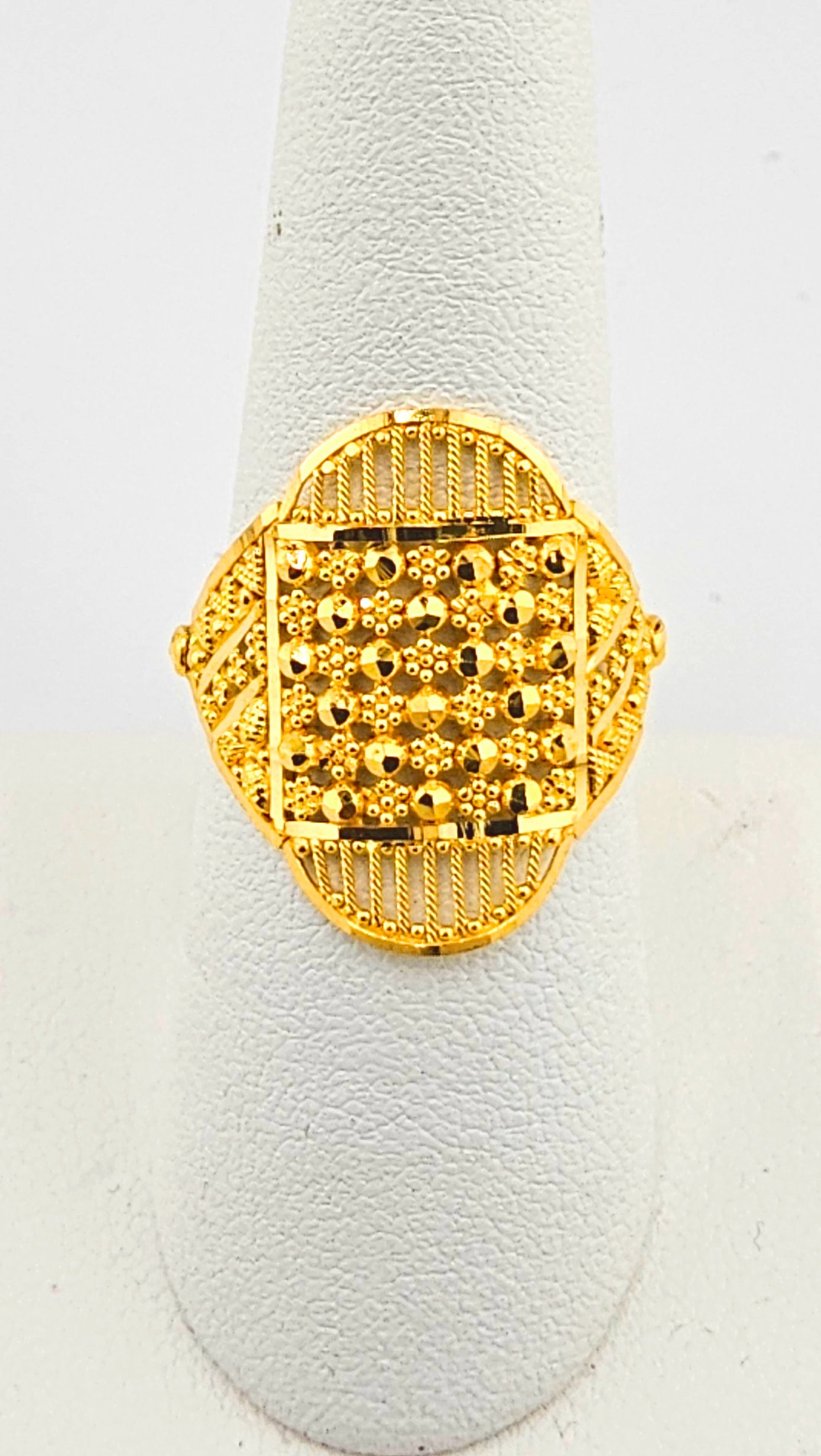 22K Contemporary Bead Design Ladies Ring