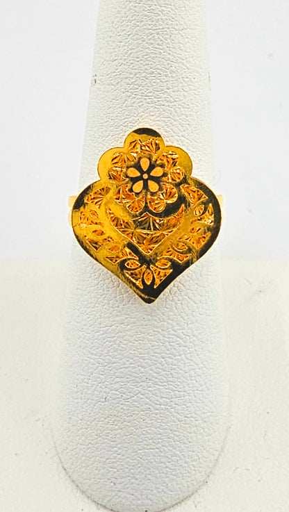 22K Grand Teardrop Ladies Ring