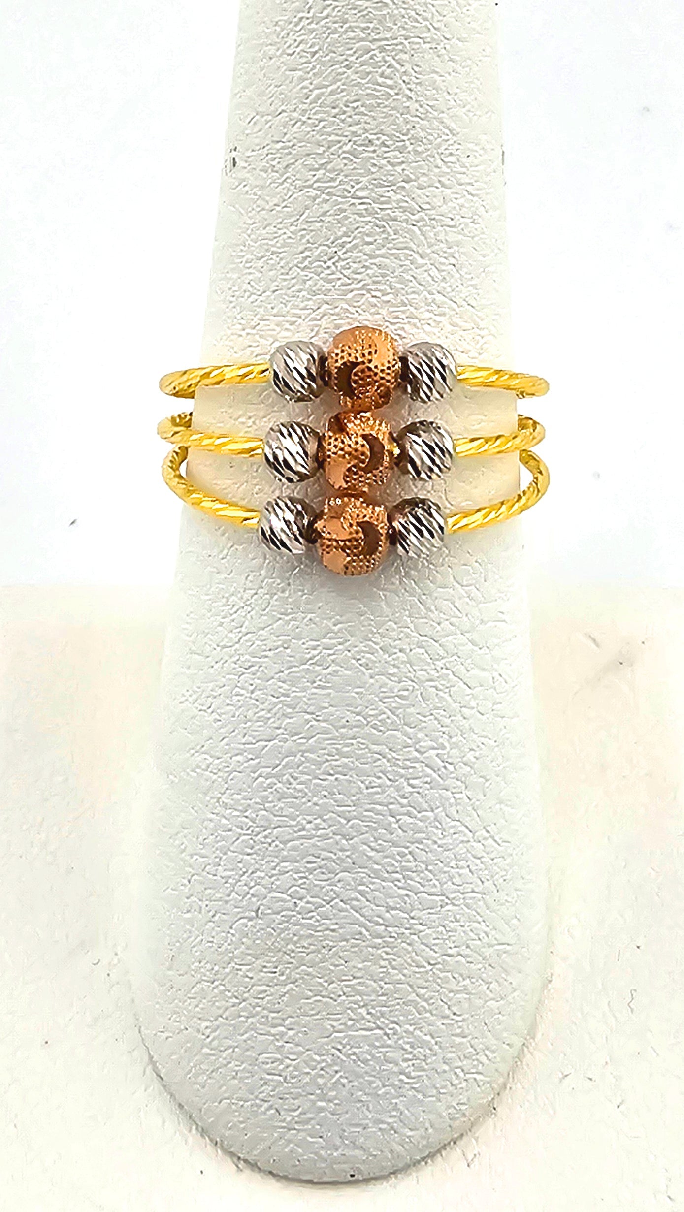 22K Tri-Color 3 Line Bead Sytle Ring