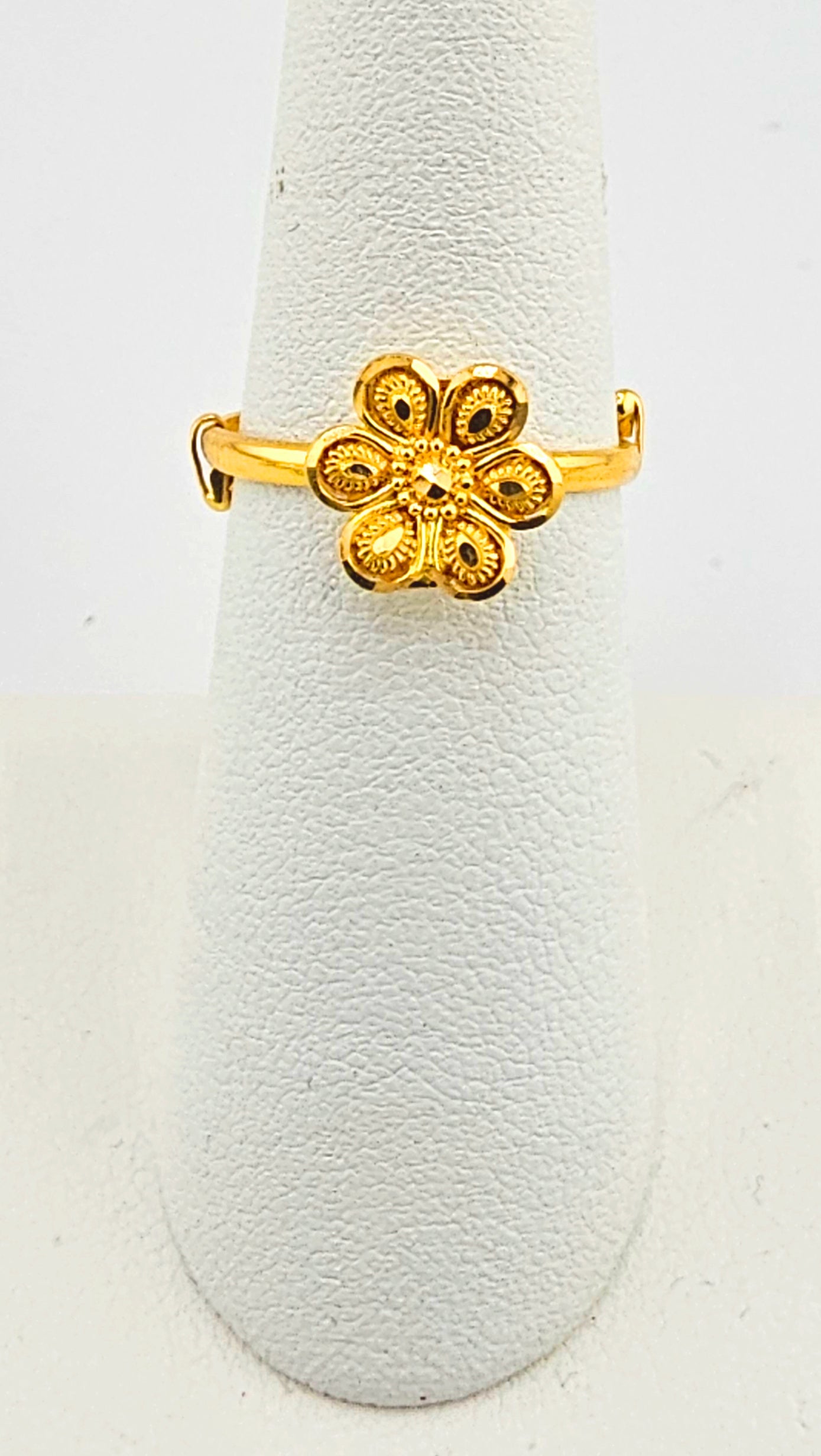 21K Small Flower Adjustable Ladies Ring