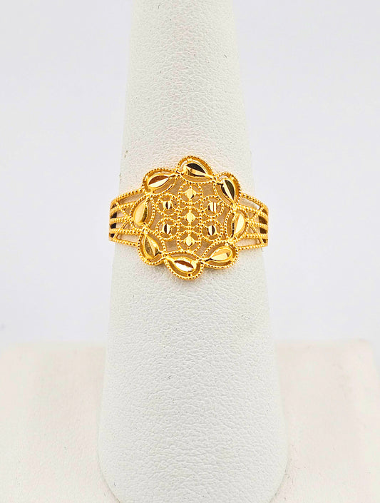 21k Filigree Leaves Ladies Ring